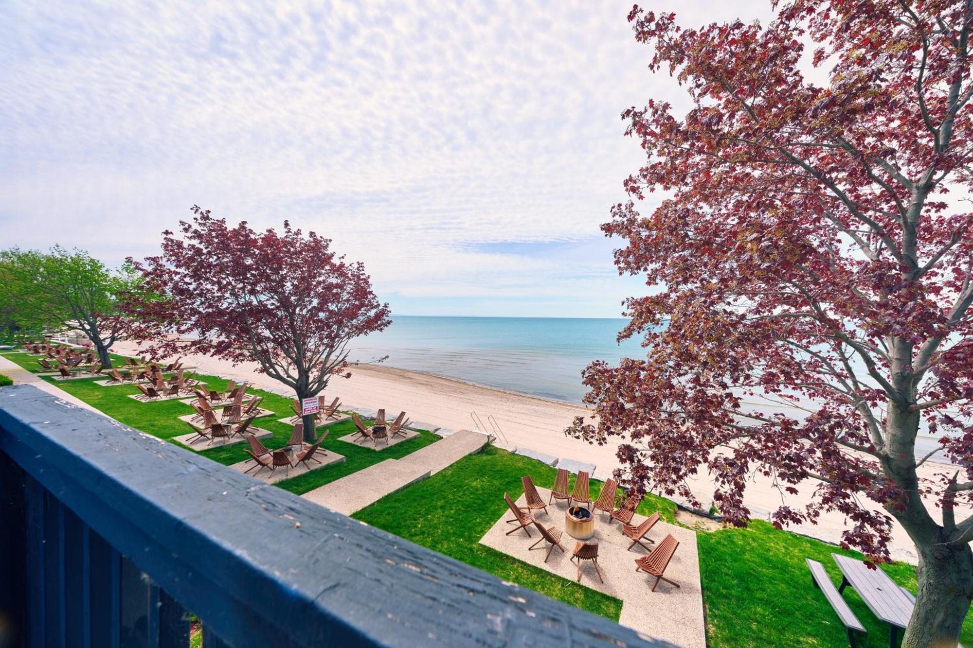 The Long Beach Resort - Beachfront Cottages & Townhouse Suites Wainfleet Exterior foto